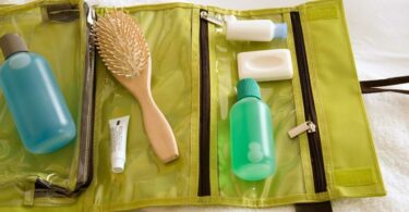 trousse de toilette voyage